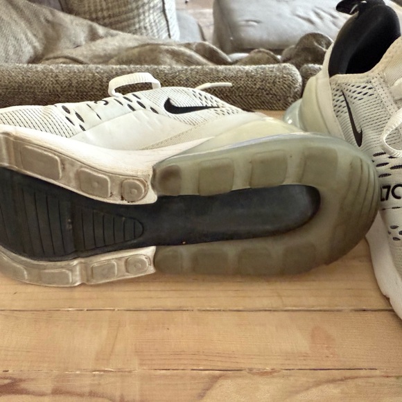 Nike Air Max White and Black Sneakers - Picture 4 of 8